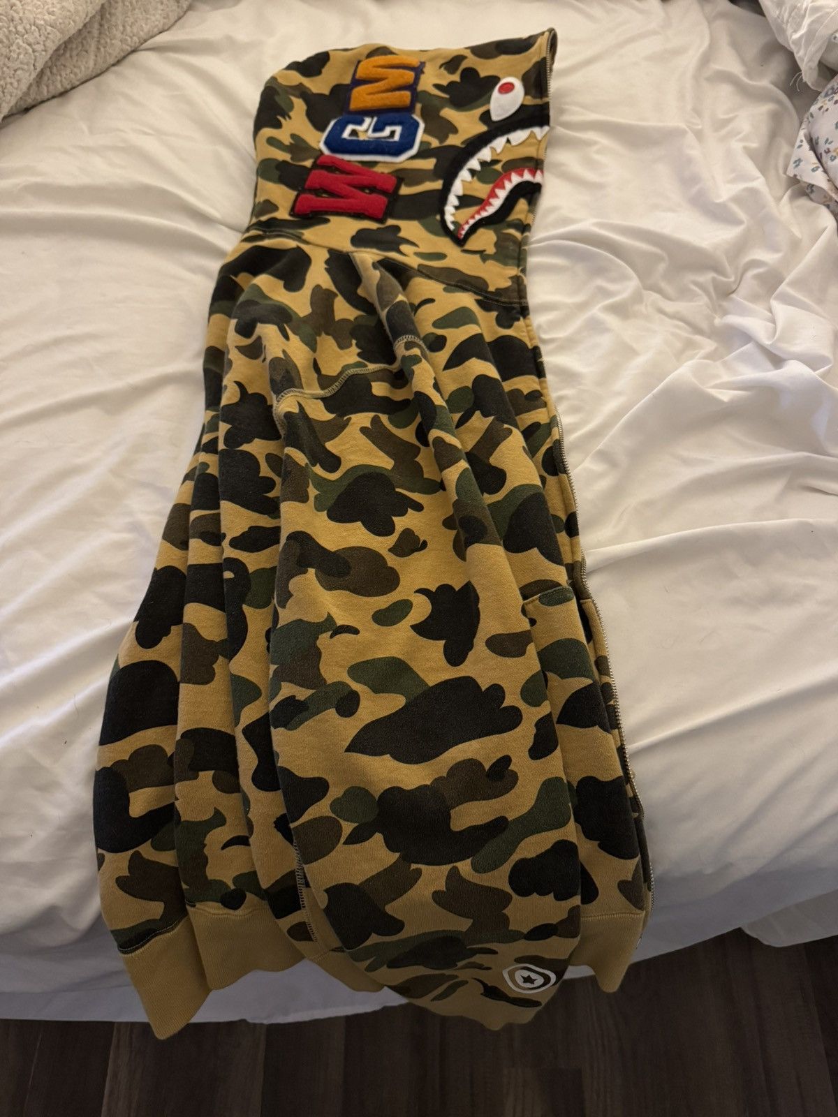 Bape Yellow Camo Bape hoodie Size US L / EU 52-54 / 3 - 1 Thumbnail
