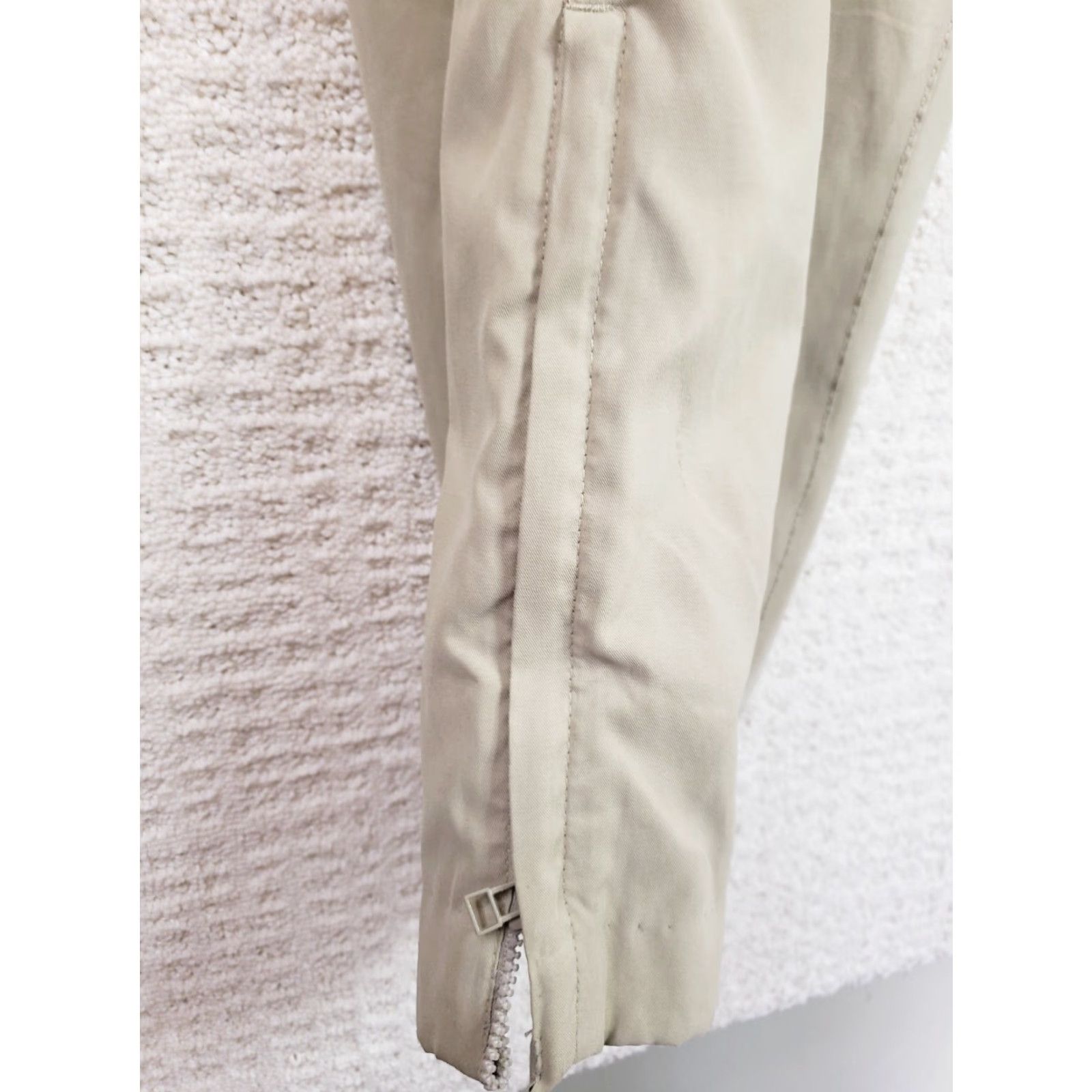 Van Heusen Van Heusen Men’s L Joggers Beig e Soft Touch Jersey Drawstring Pocket Zippered Bottoms Casual Comfort Sweatpants Size US L / EU 52-54 / 3 - 5 Thumbnail