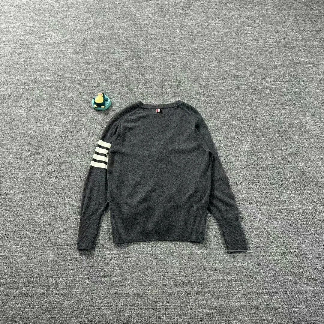 Thom Browne thom browne gray white stripe cashmere cardigan. Size US S / EU 44-46 / 1 - 2 Thumbnail