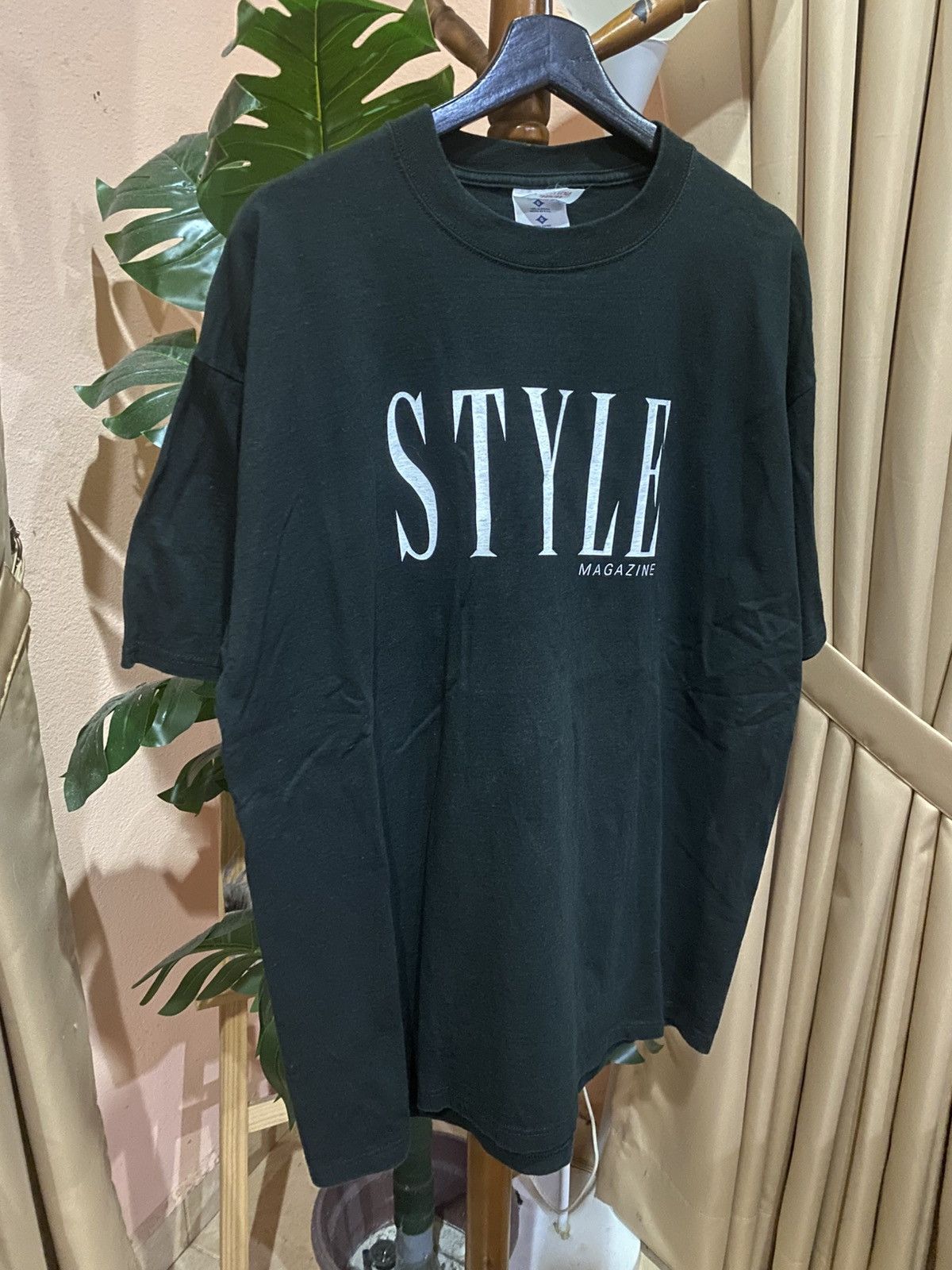 Other Vintage Jerzees “Style Magazine” Black Graphic T-Shirt Size US L / EU 52-54 / 3 - 3 Thumbnail