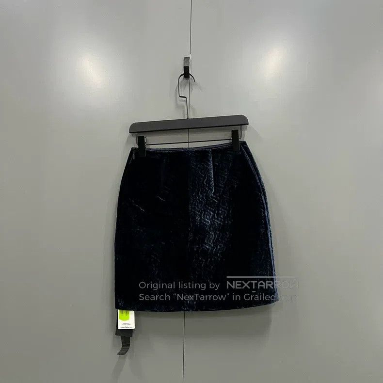 Fendi Fendi Blue Velvet Embossed Skirt Size 25" / US 0 / IT 36 - 2 Thumbnail