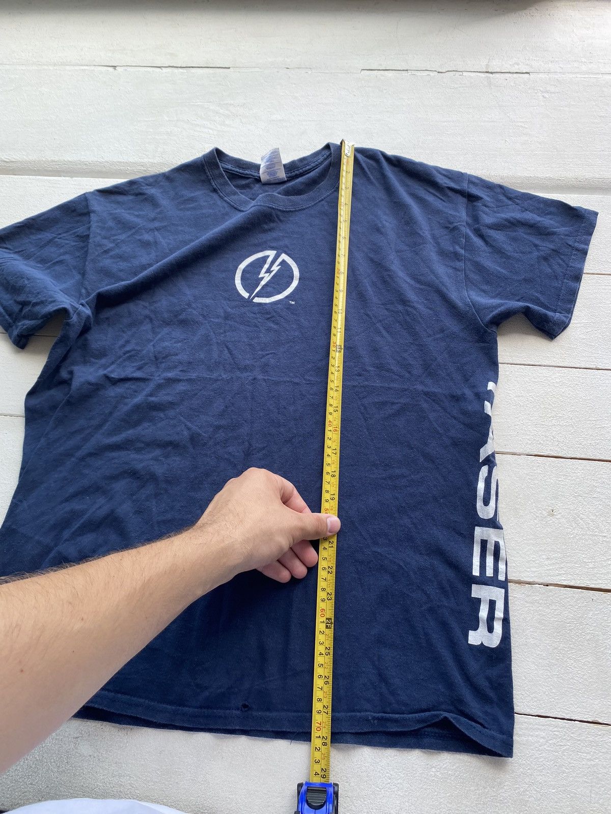 Other 🔥VNTG Taser x2 Axon Electrical Weapon Gun Logo Art Tee Mens Size US L / EU 52-54 / 3 - 9 Thumbnail