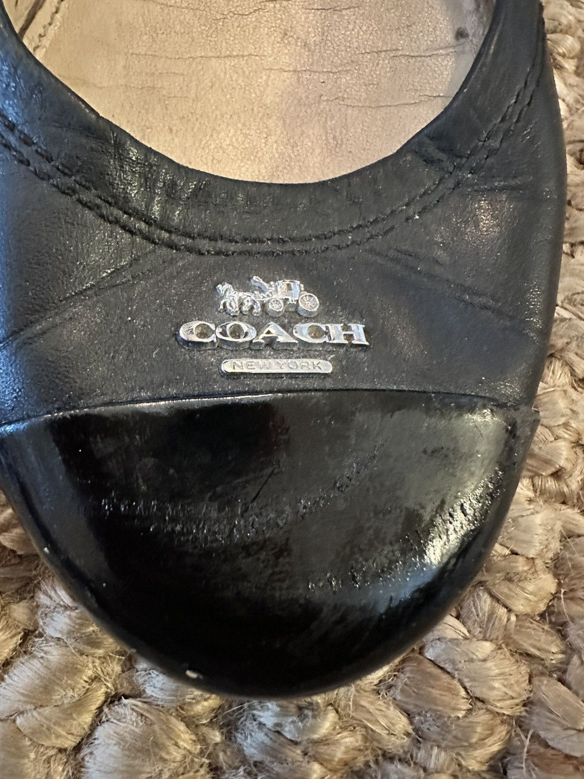 Coach Coach Chelsea Black Leather with Patent Toe Ballet Flats Size US 7 / IT 37 - 7 Thumbnail