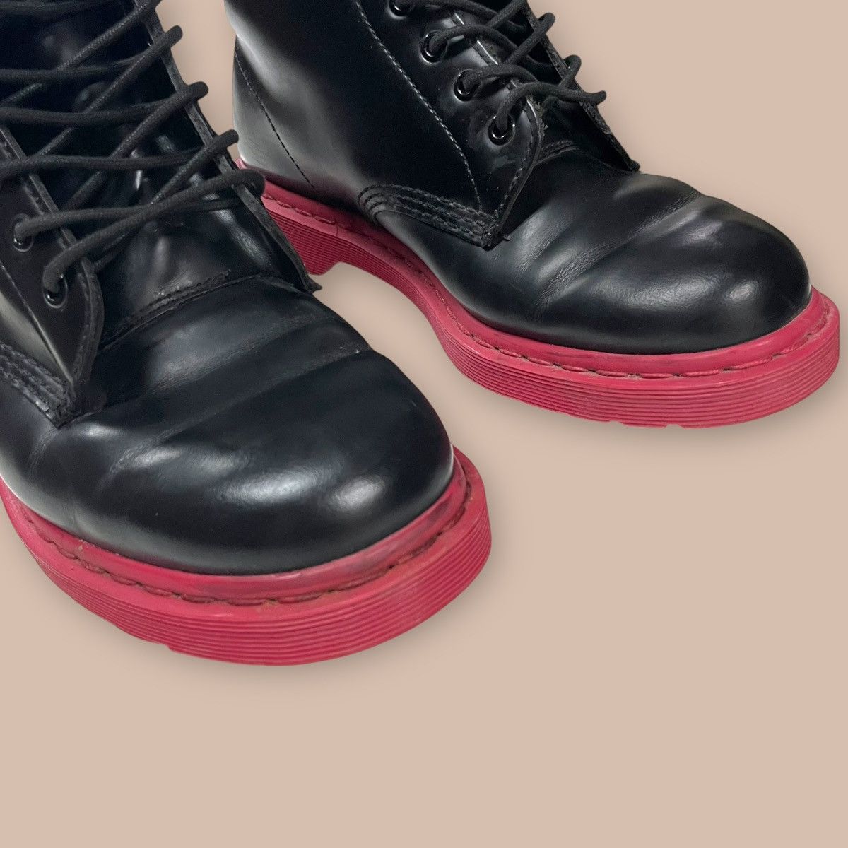 Dr. Martens Dr. Martens® 1460 8 eyelets Black and Red Boots Size US 10 / EU 43 - 15 Thumbnail