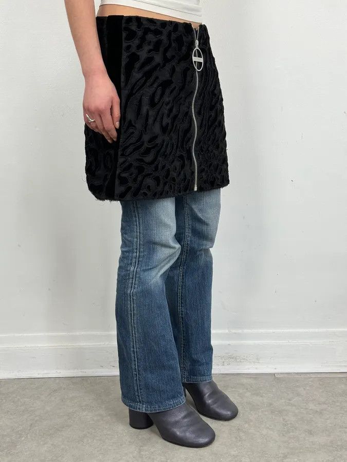 Givenchy Givenchy Black Lace Relief Leopard Effect Skirt Size 26" / US 2 / IT 38 - 3 Thumbnail