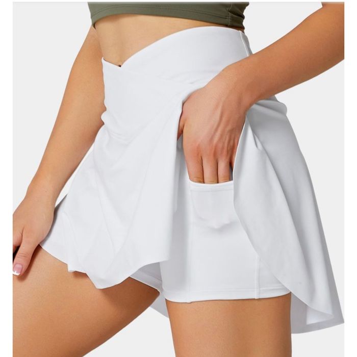 HALARA, Shorts, New Halara Ribbed Ruffle Shorts