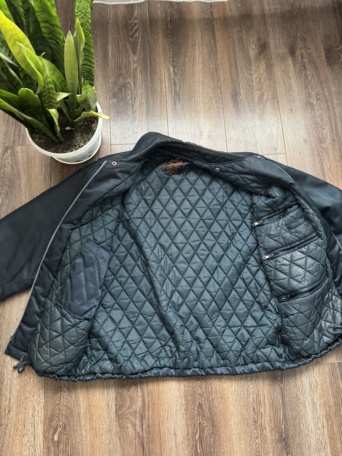 Schott Schott Vintage men’s made in USA Security bomber jacket Size US L / EU 52-54 / 3 - 11 Thumbnail