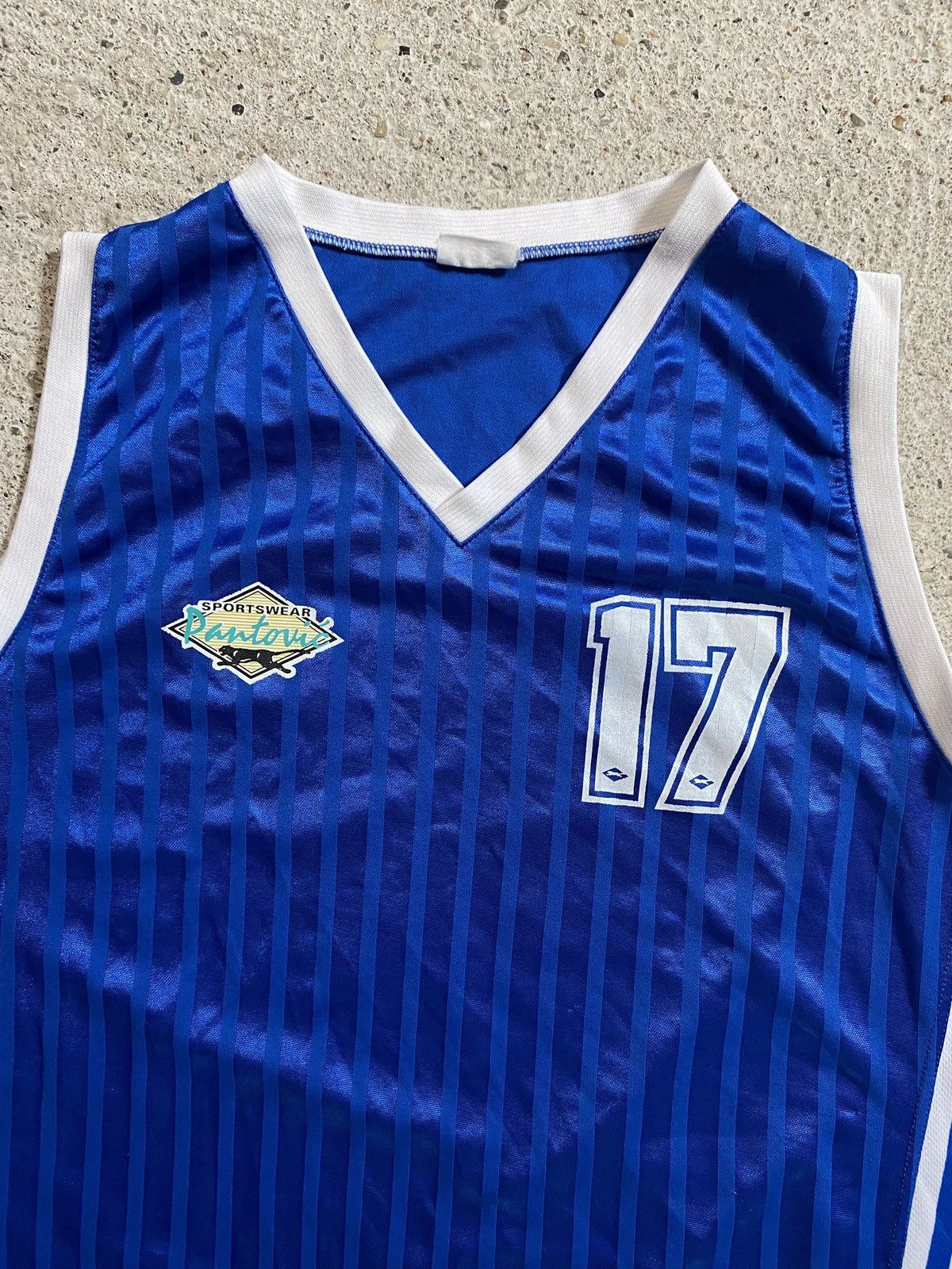 Vintage Vintage tanktop jersey basketball KK Mladost Zemun Serbia Size US L / EU 52-54 / 3 - 3 Thumbnail
