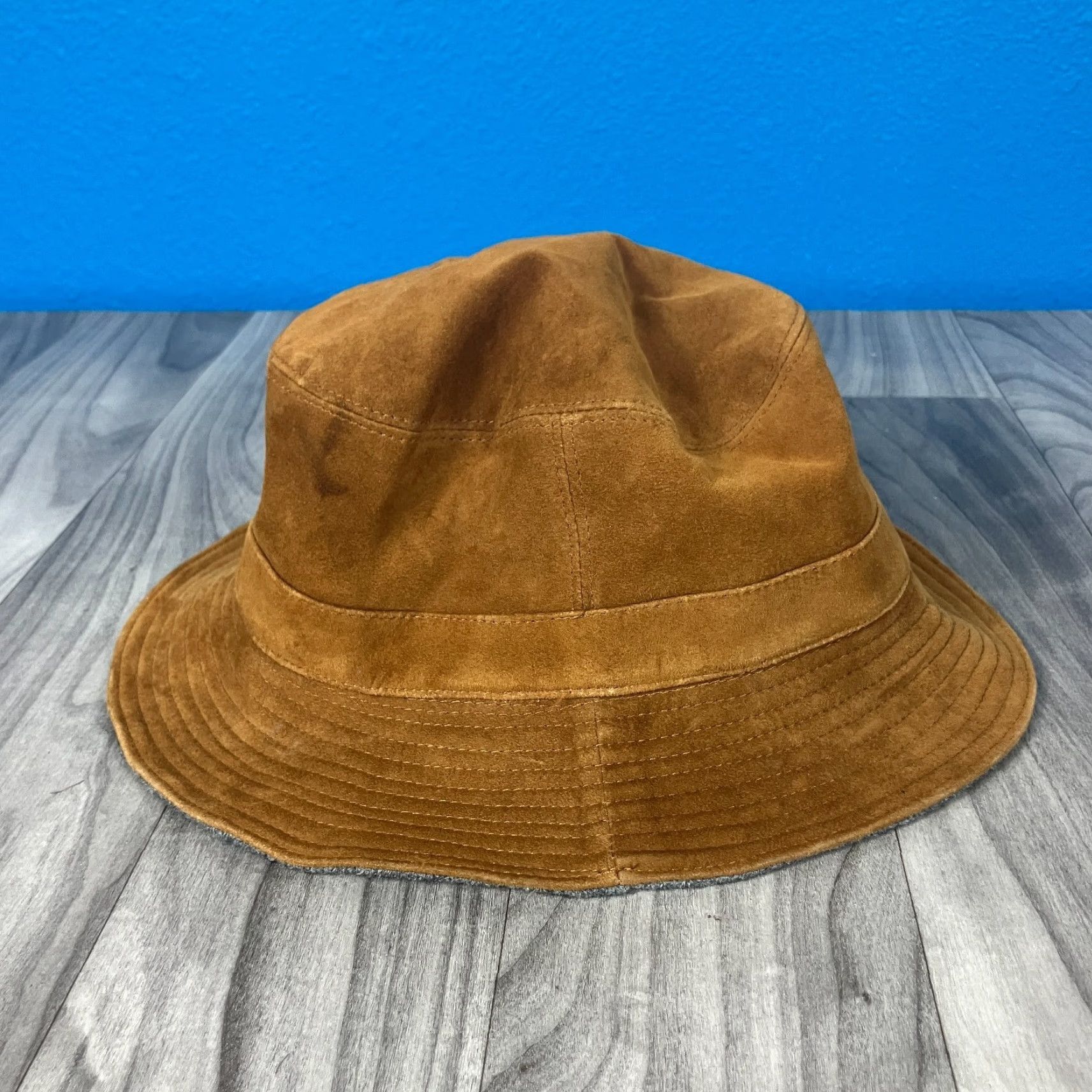 Vintage Barneys New York Wool Bucket Hat Brown Women One Size Bucket Hat Wool Brown Casual Winter Solid Modern Size ONE SIZE - 2 Thumbnail