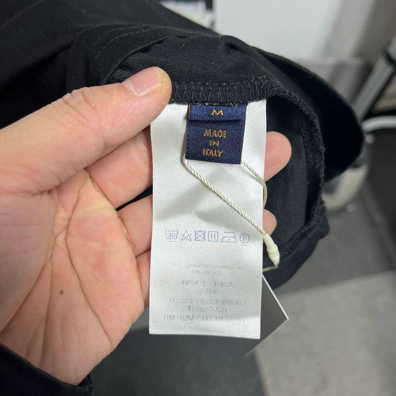 Louis Vuitton Louis Vuitton Inverted logo embroidered short sleeve 2504-N Size US M / EU 48-50 / 2 - 4 Thumbnail