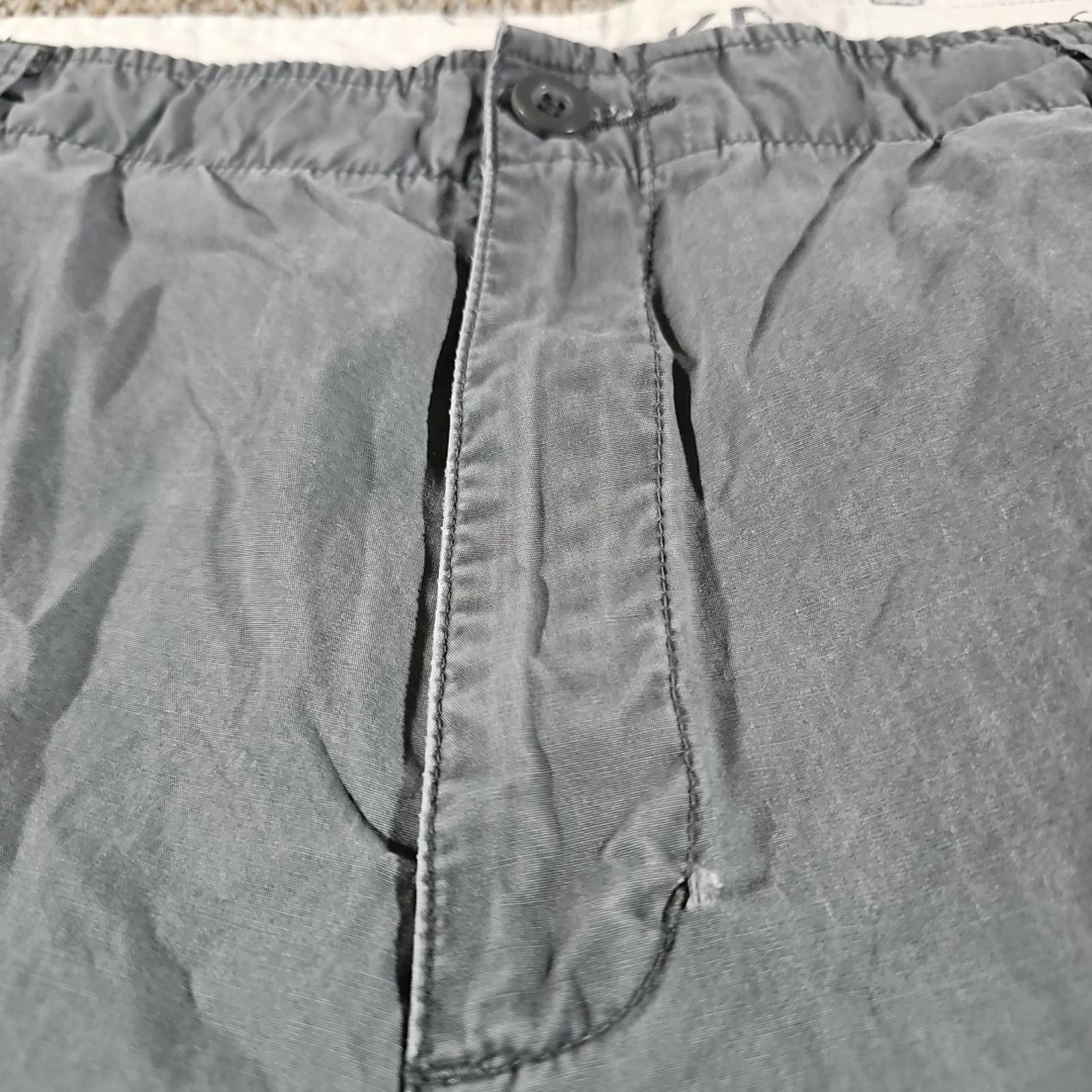 Dockers Dockers Sz 40 Gray Shorts Size US 40 / EU 56 - 4 Thumbnail