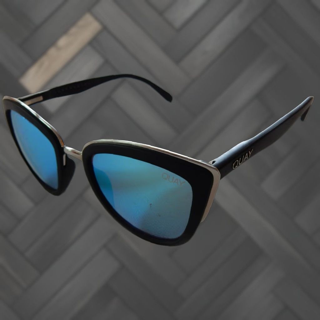 VINTAGE Quay Sunglasses Black Men