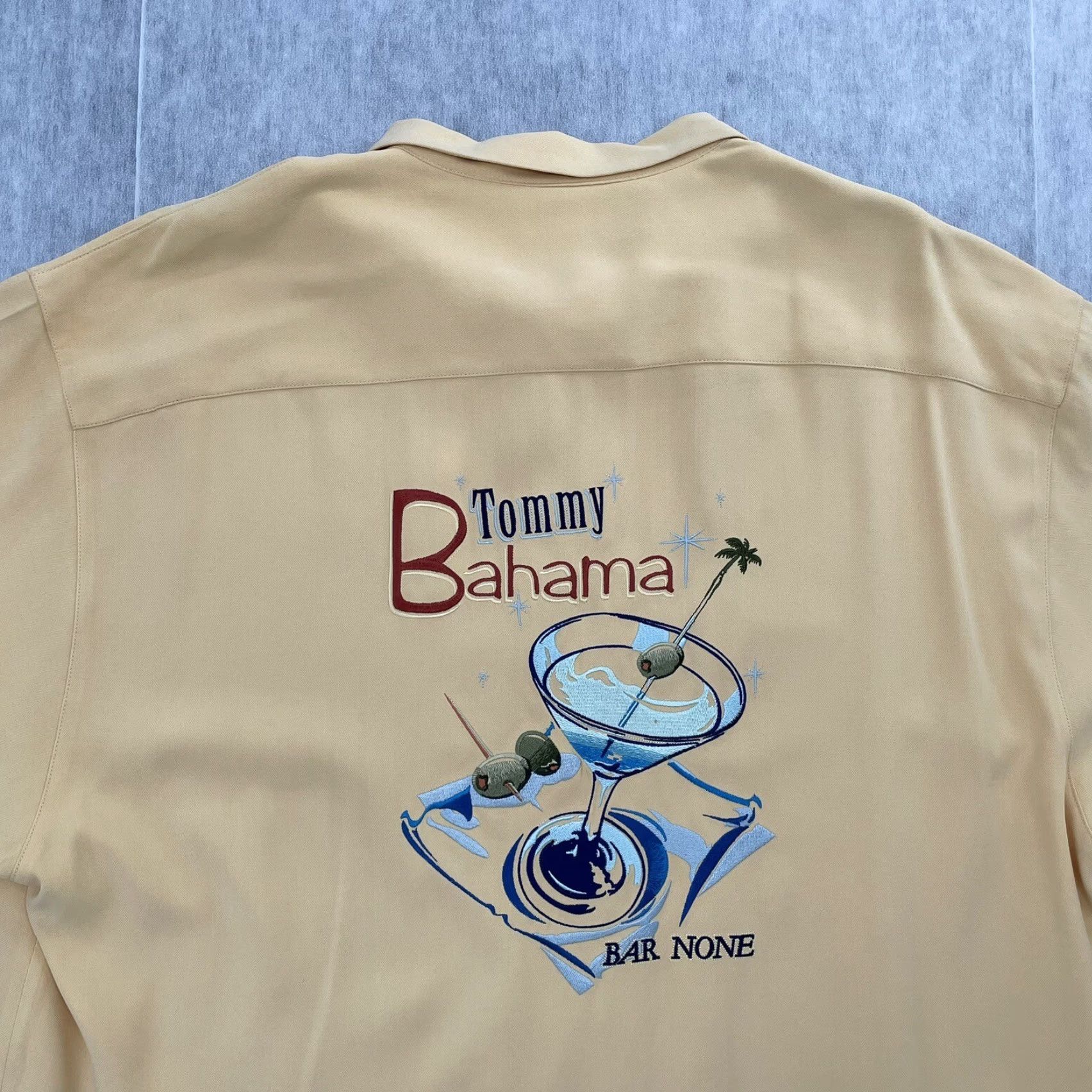 Tommy Bahama Tommy Bahama Shirt Men's XL Yellow Silk Short Sleeve Button-Front Beach Hawaiian Aloha Bar None Martini Glass Mens Size US XL / EU 56 / 4 - 3 Thumbnail