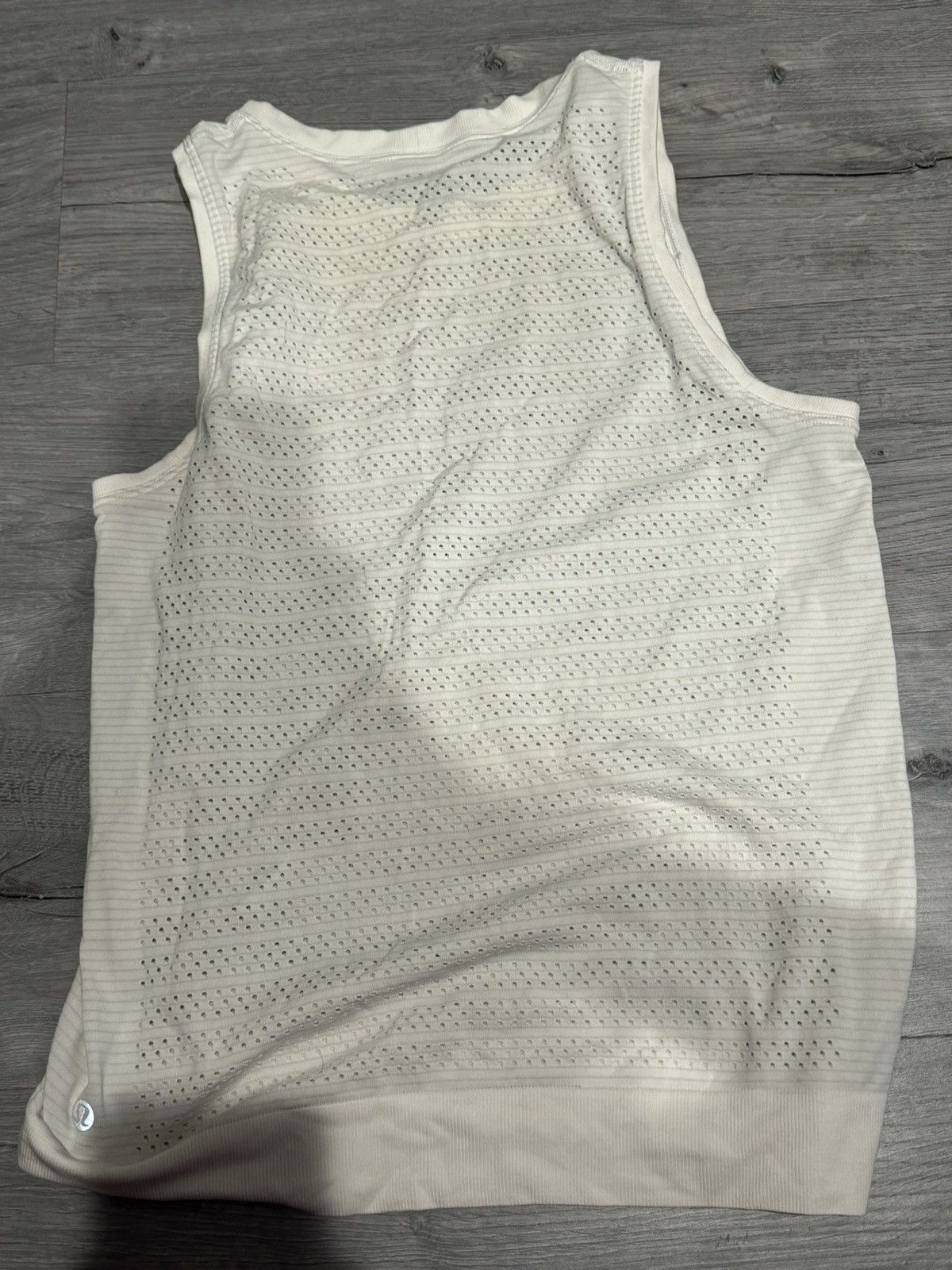 Lululemon Lululemon Off White Tank Top Racerback Size M / US 6-8 / IT 42-44 - 1 Thumbnail