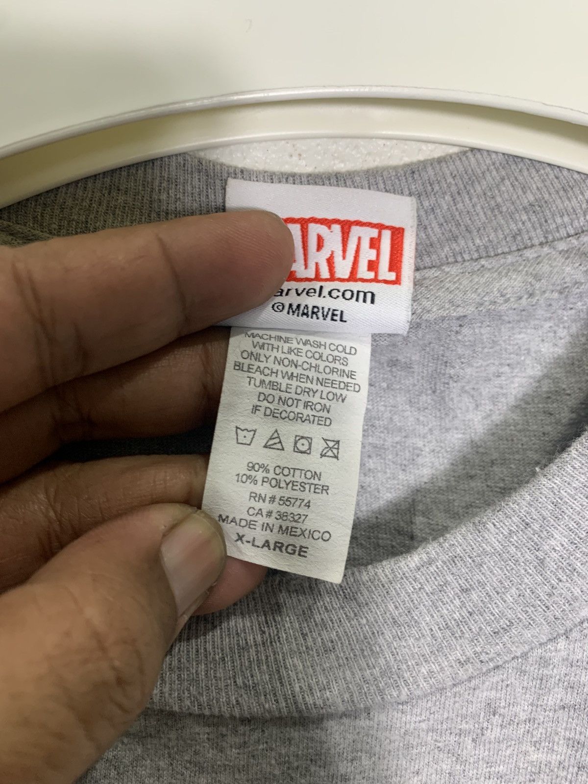 Vintage Vintage 2000’s Spiderman Marvel comics Tshirt Size US XL / EU 56 / 4 - 4 Thumbnail