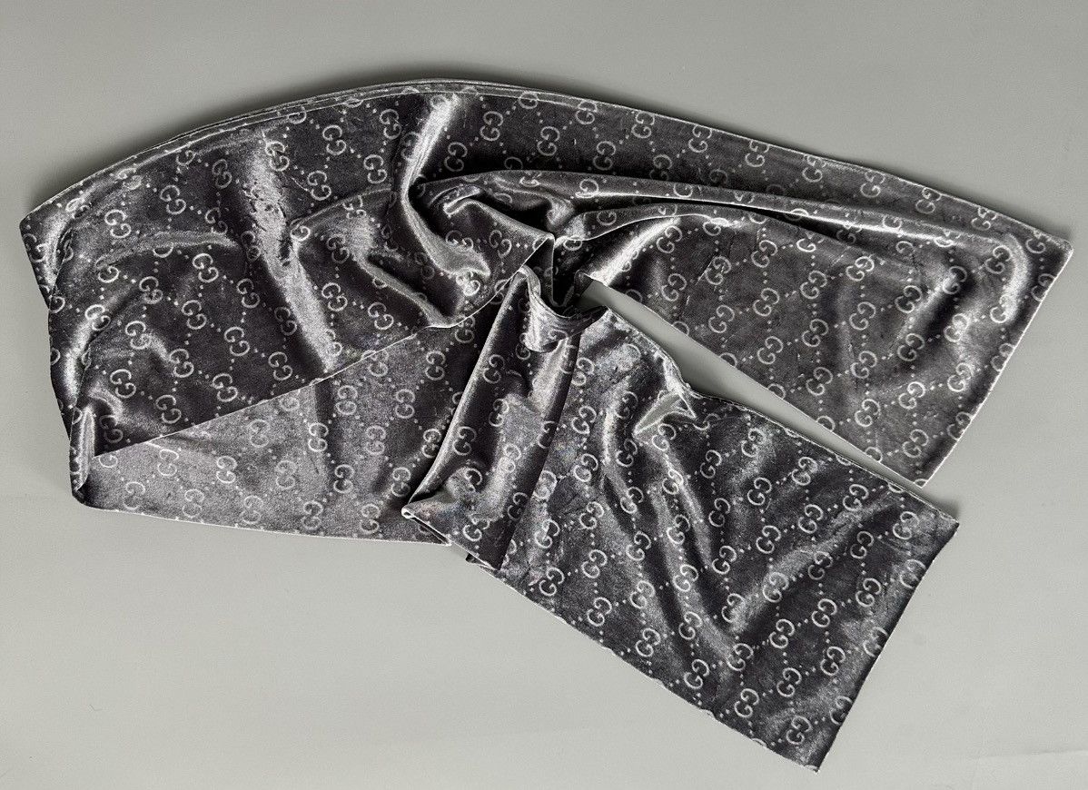 Gucci × Tom Ford Gucci - Tom Ford 1997 - GG Monogram Reflective Silver Velvet Size ONE SIZE - 1 Thumbnail