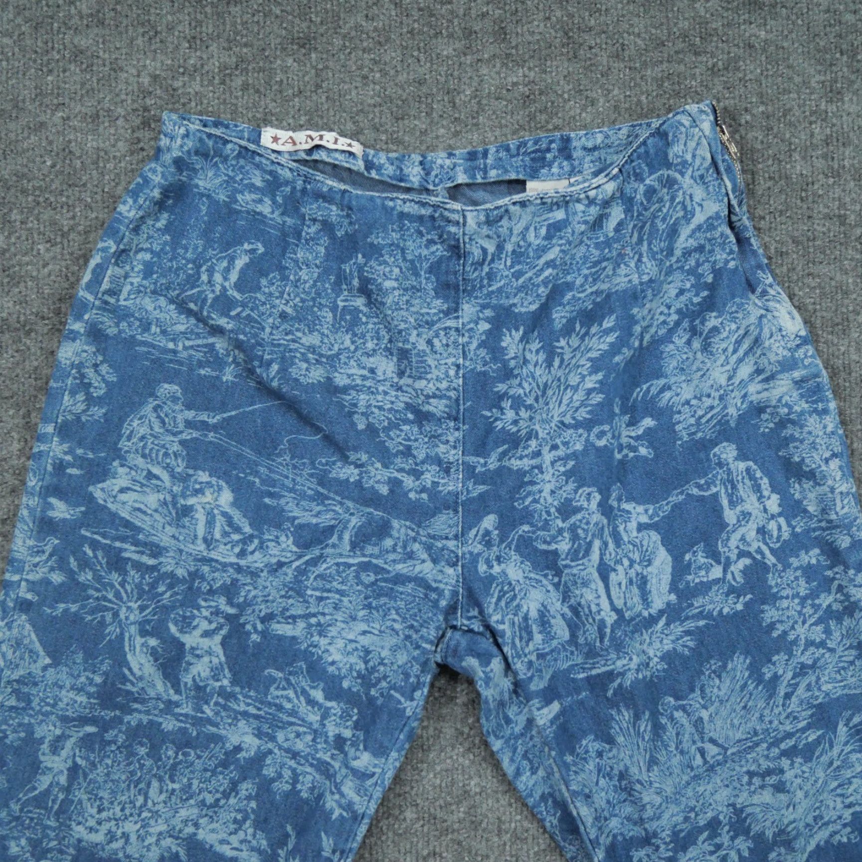 Vintage VINTAGE AMI Pants Womens 6 Blue Print Classic Art Crop Capri 2000s Y2K Blue Graphic Fashion? Size 28" / US 6 / IT 42 - 2 Thumbnail