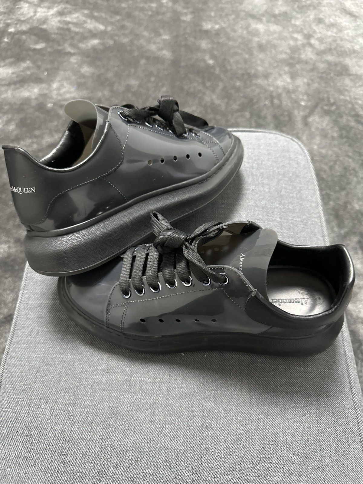 Alexander McQueen Alexander McQueen oversized sneaker transparent boack Size US 8 / EU 41 - 1 Thumbnail