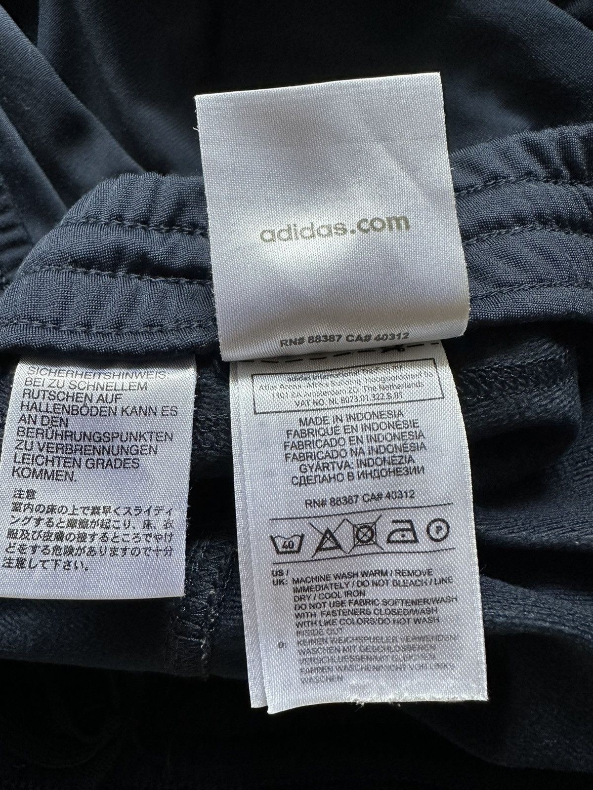 Adidas Vintage sweatpants Adidas 90s 3 stripes (size M) Size US 34 / EU 50 - 9 Thumbnail