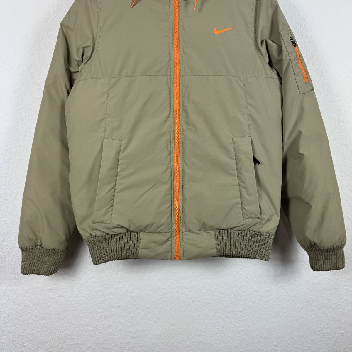 Nike Men’s Nike Nylon Puffer 550 Down Beige Hooded Jacket Size S Size US S / EU 44-46 / 1 - 4 Thumbnail