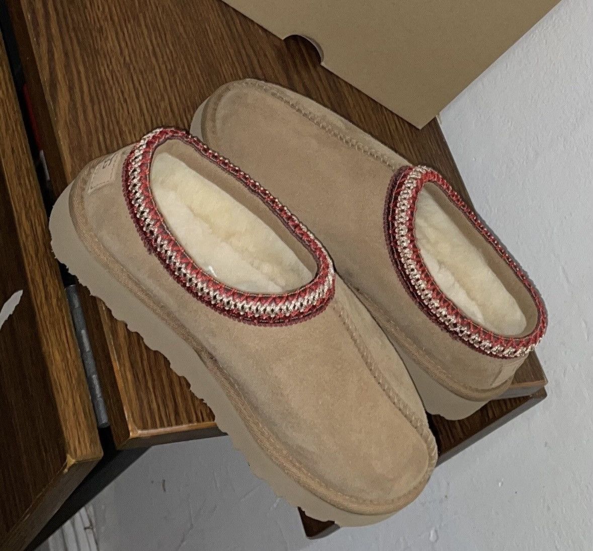 Ugg UGG Tasman Regenerate Chestnut Suede Slippers Size US 5 / IT 35 - 2 Thumbnail