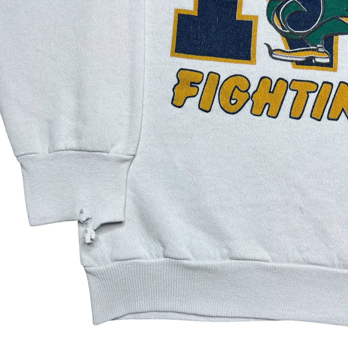NCAA Vintage 90s NCAA Notre Dame Fightin Irish Mascot Sweatshirt Size US L / EU 52-54 / 3 - 19 Thumbnail