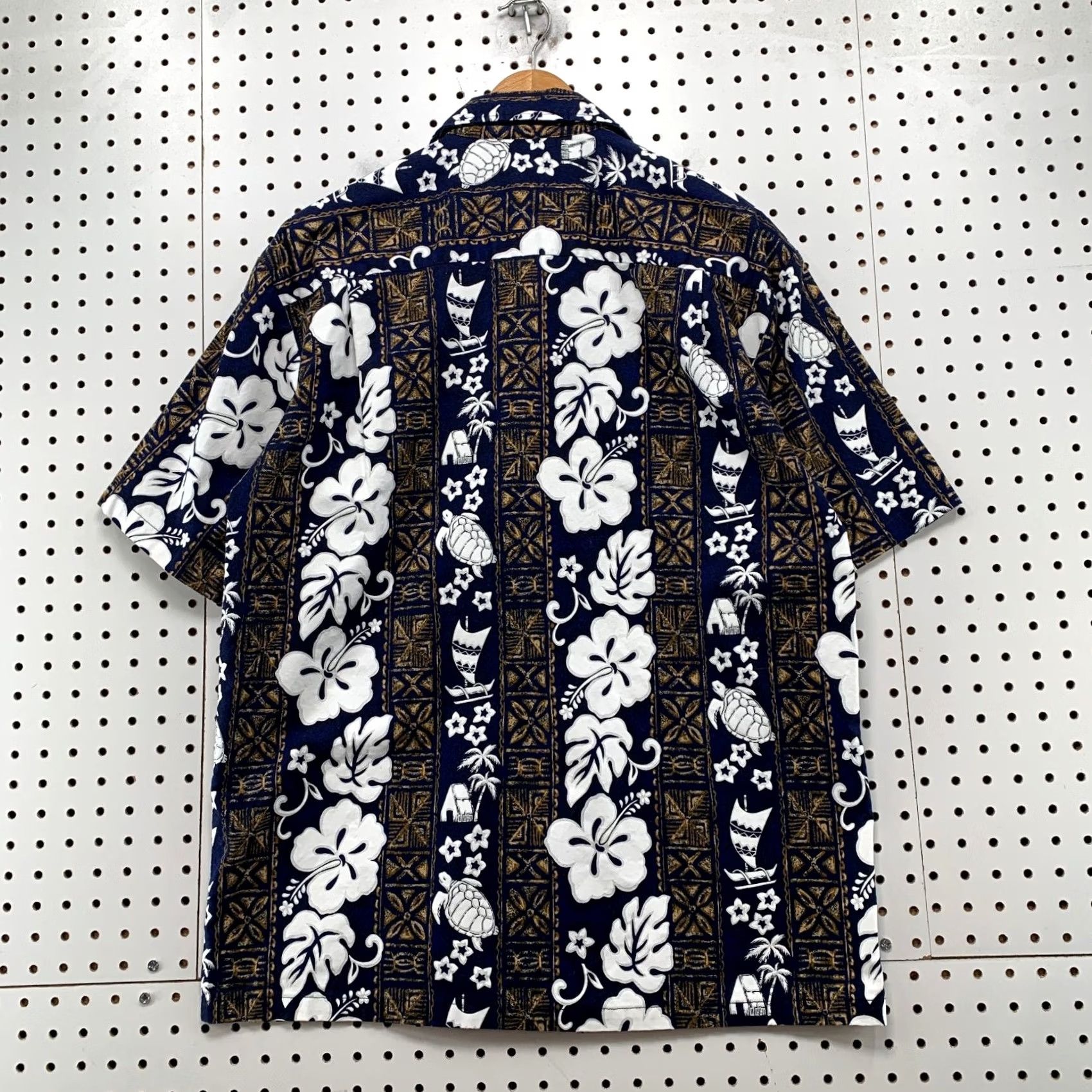 Vintage Aloha Republic Vintage Hawaiian Button Shirt Mens Large Floral Sea Turtle Shirt Size US L / EU 52-54 / 3 - 2 Thumbnail