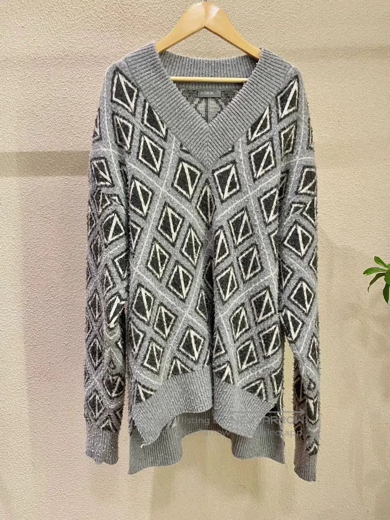 Dior Dior CD Print V-Neck Knit Sweater M. Size US M / EU 48-50 / 2 - 1 Thumbnail
