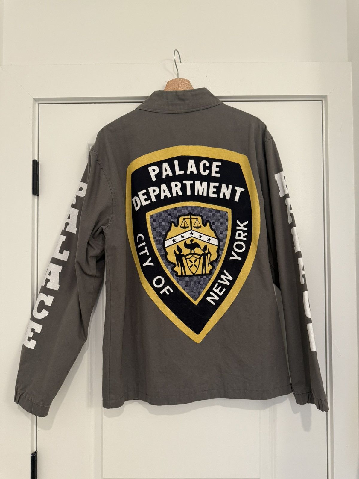 Palace Palace Department Coach Size US L / EU 52-54 / 3 - 1 Thumbnail