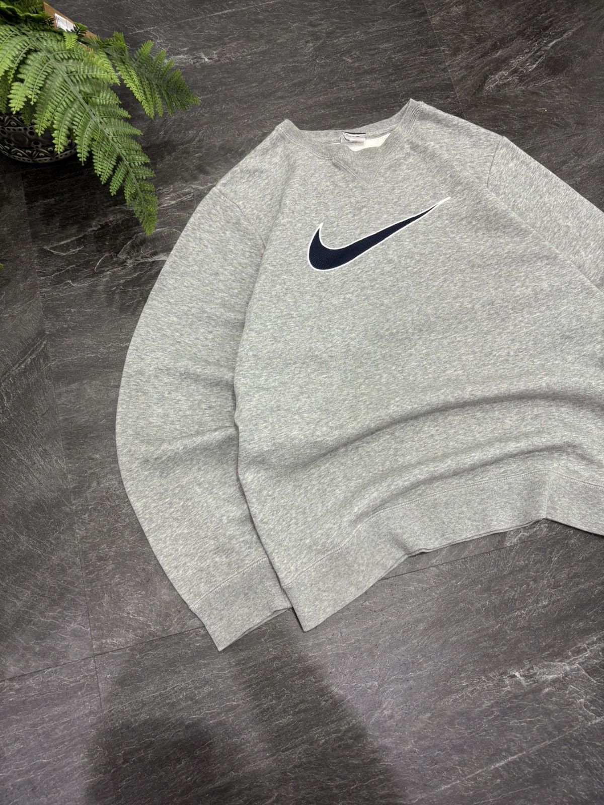 Nike 00s Nike Vintage Oversized Sweatshirt Big Swoosh Logo Rare Size US S / EU 44-46 / 1 - 2 Thumbnail
