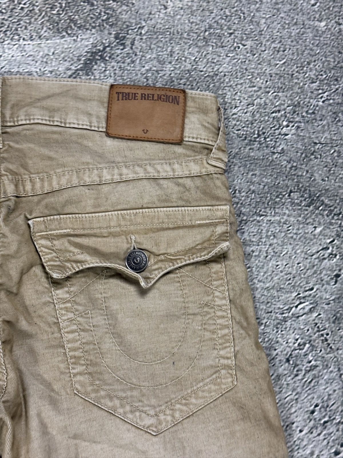 True Religion True Religion jeans vintage ricky cords corduroy pants beige Size US 30 / EU 46 - 4 Thumbnail
