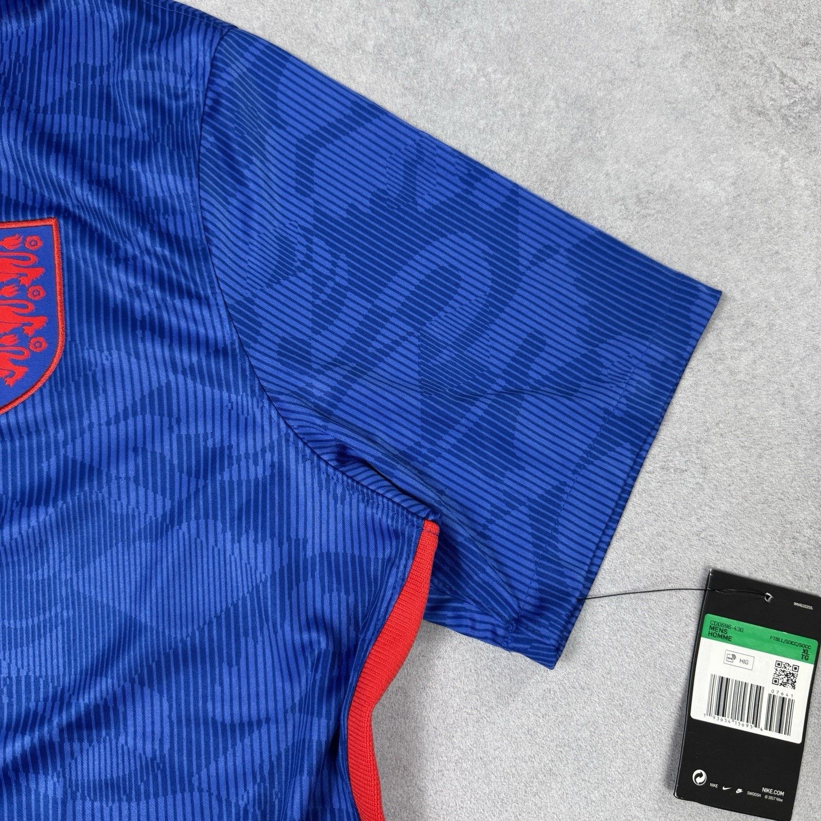Nike England National Team 2020 2021 Soccer Jersey Football Shirt Size US L / EU 52-54 / 3 - 6 Thumbnail