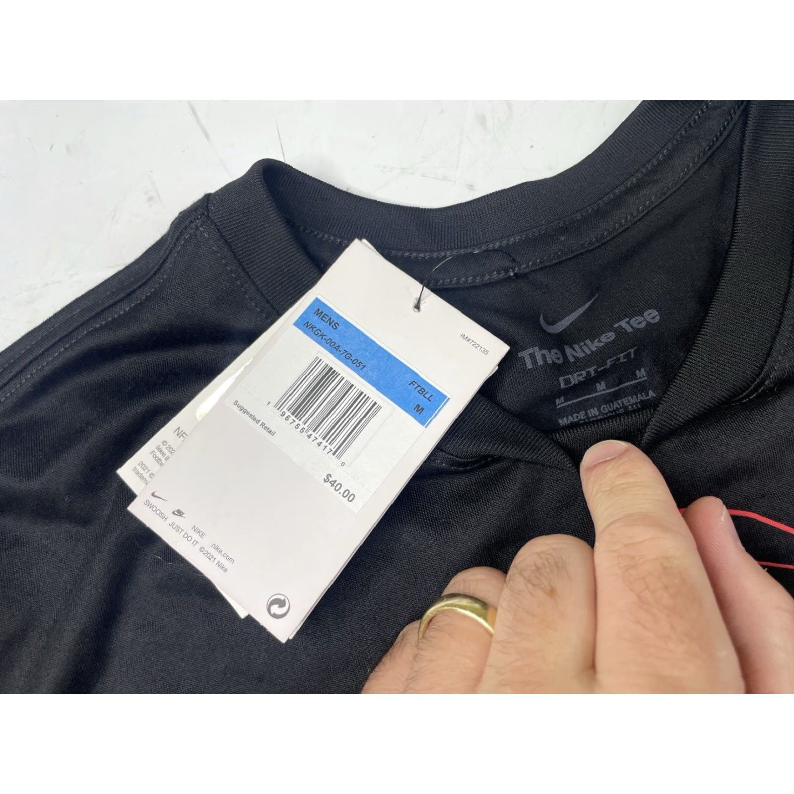 Nike VINTAGE not applicable, so start with Main Selling Point OR Brand. Best: Nike On Field Mens Medium Kansas City Chiefs Football T-Shirt Black Size US M / EU 48-50 / 2 - 2 Thumbnail