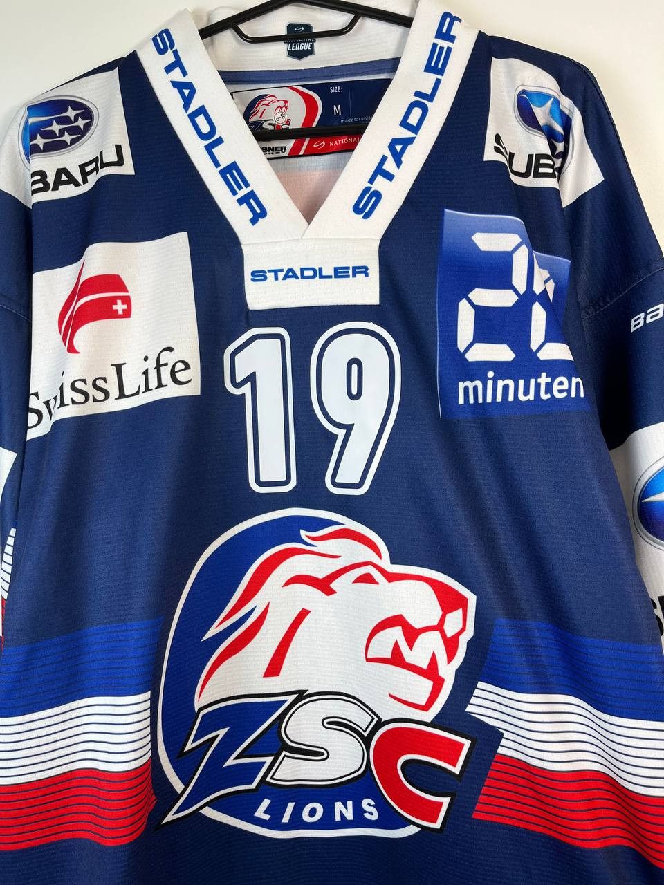 Gear for Sports ZSC Lions Zurich 2015 2016 Ice Hockey Jersey Ochsner Size M Size US M / EU 48-50 / 2 - 2 Thumbnail