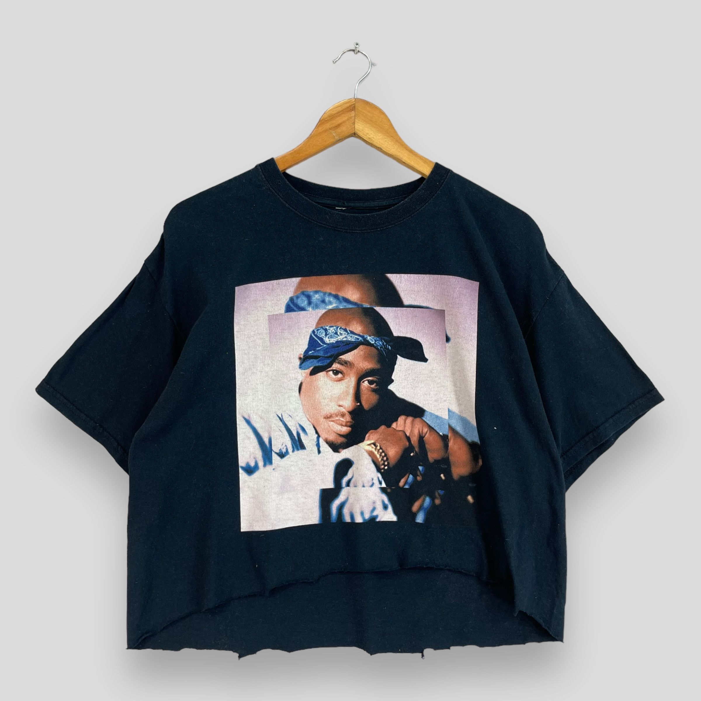 Vintage 2PAC SHAKUR Hip Hop Rap Distressed Cropped Tee