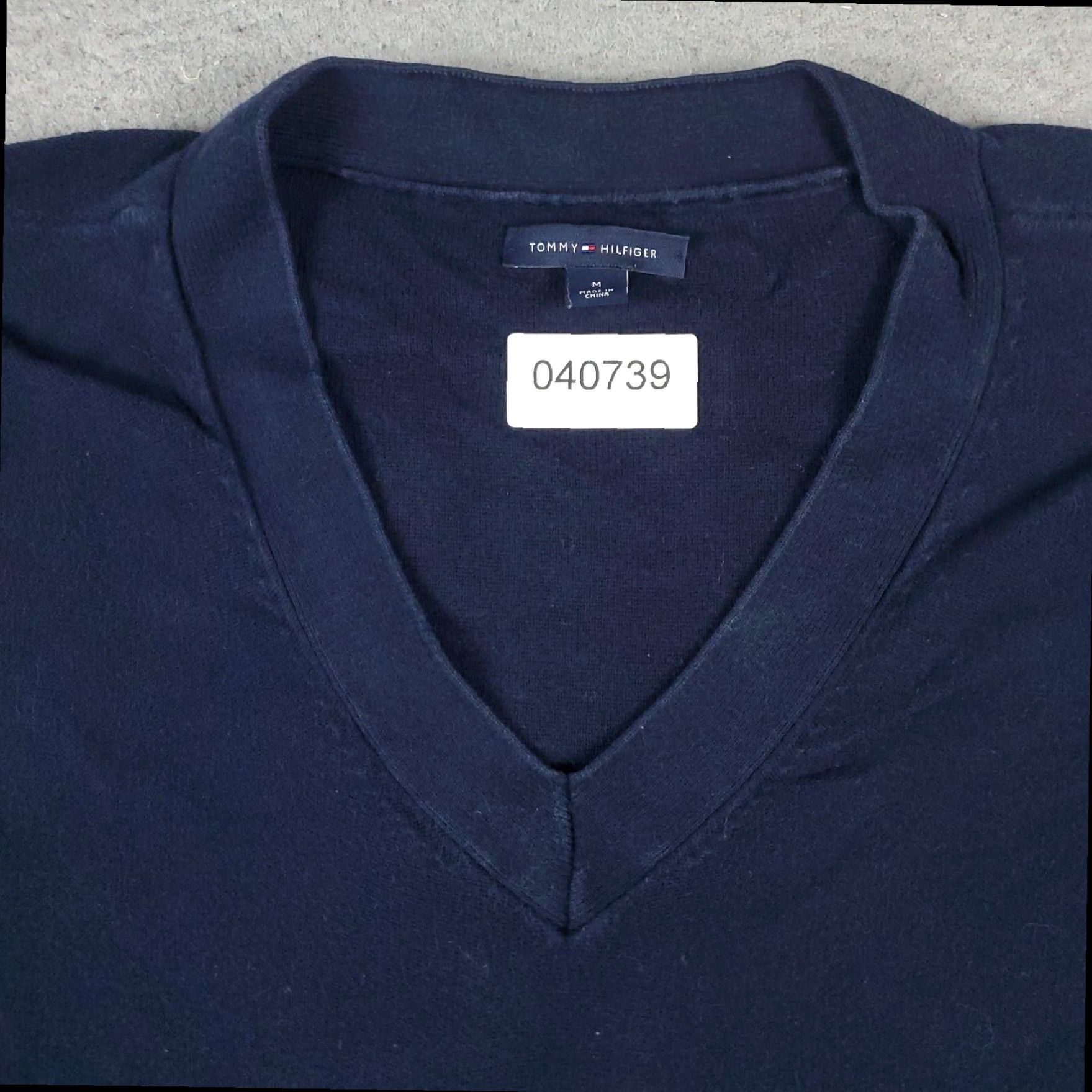 Tommy Hilfiger Tommy Hilfiger Pullover Sweater Womens Medium Blue Long Sleeve Crew Neck Cotton Blend Size M / US 6-8 / IT 42-44 - 2 Thumbnail
