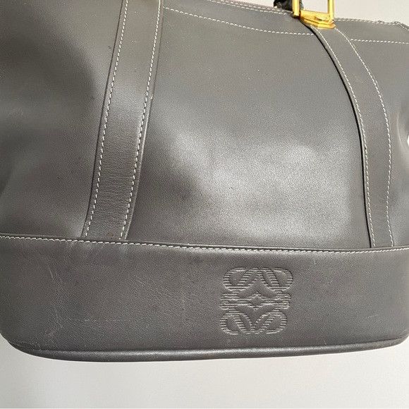 Loewe Vintage Loewe Gray Leather Top Handle Purse w/ COA 🇪🇸 Size ONE SIZE - 2 Thumbnail