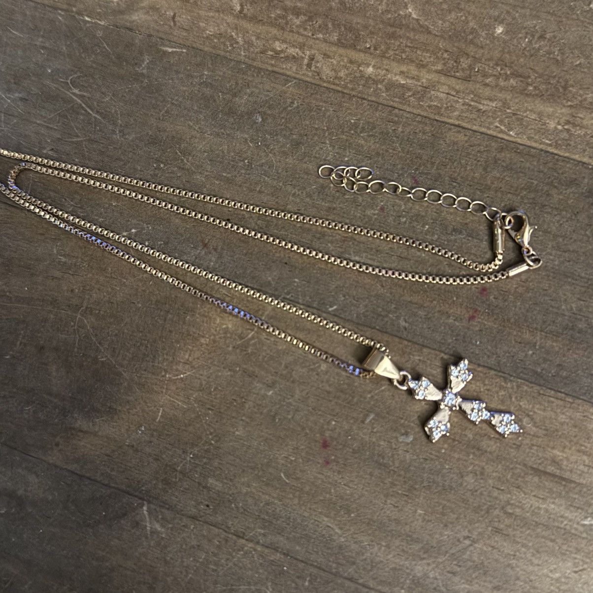 Other Gold tone rhinestone cross pendant necklace Size ONE SIZE - 2 Thumbnail