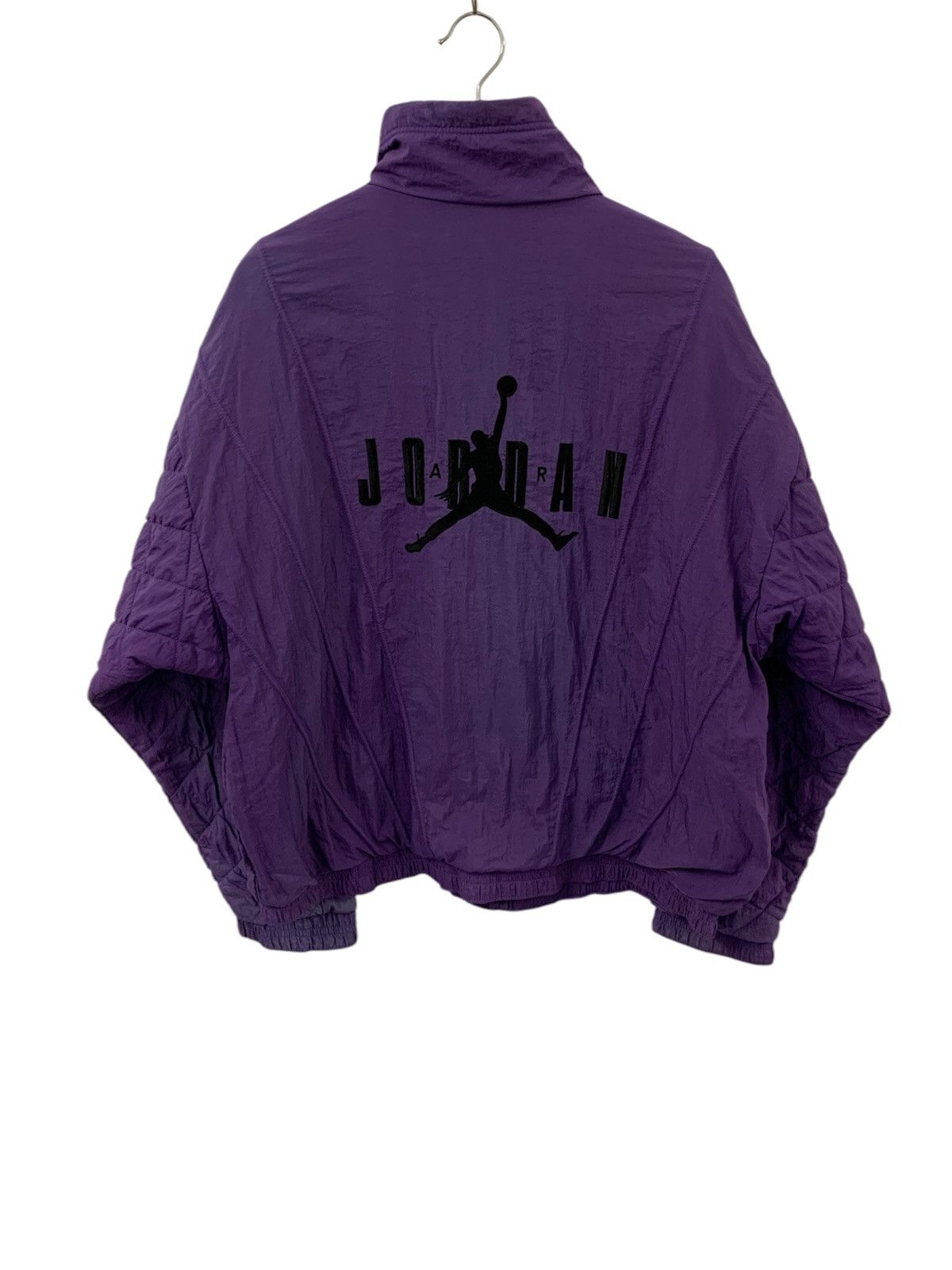 Nike × Vintage Vintage NIKE AIR JORDAN Puffer Quilted Jacket Size US L / EU 52-54 / 3 - 1 Thumbnail