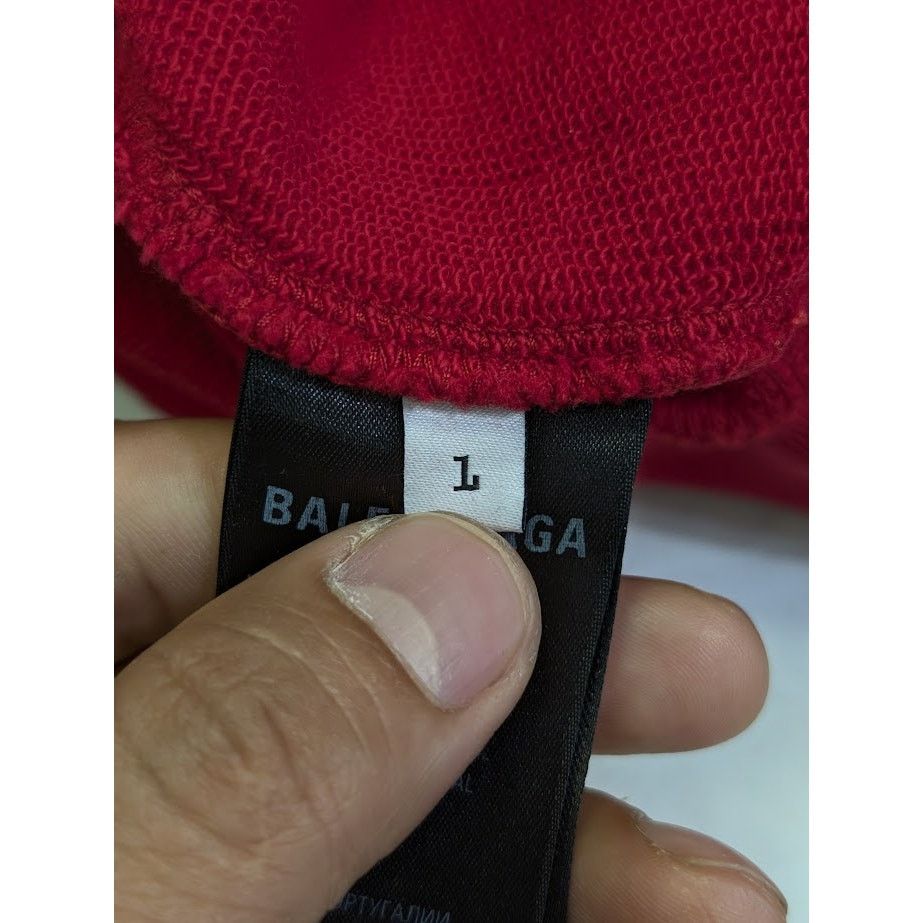Balenciaga o1rshd1 Round Hoodie in Faded Red Size US S / EU 44-46 / 1 - 13 Thumbnail