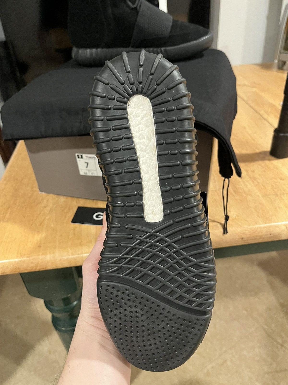 Adidas × Kanye West Yeezy 750 Size US 7 / EU 40 - 24 Thumbnail