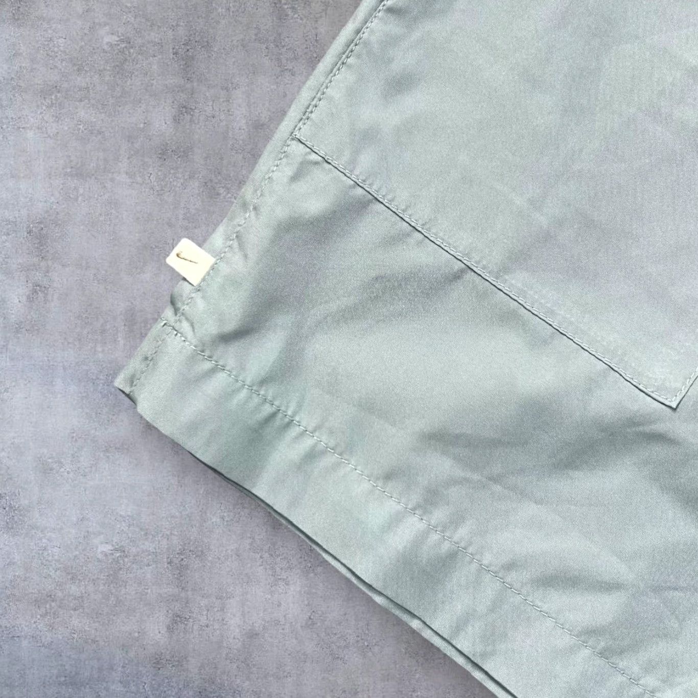 Nike VINTAGE Nike Embroidered Mini Logo Shorts Bermuda Women S Pale Grey Blue 90s Logo Embroidered Gym & Training Mens Womens Boys Girls Size 28" / US 6 / IT 42 - 4 Thumbnail