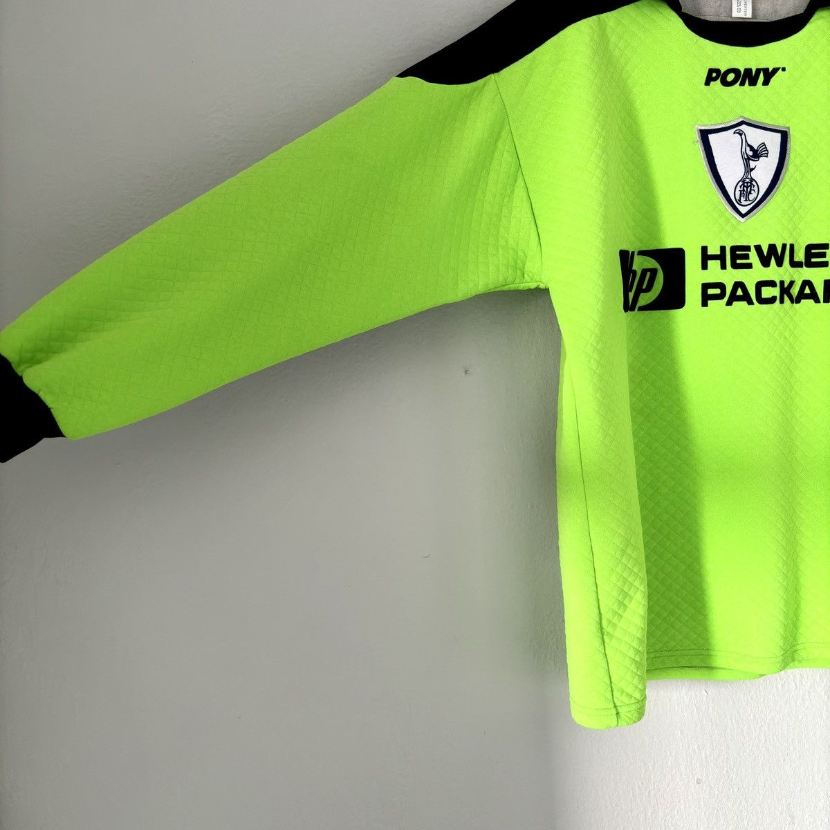 PONY × Vintage 1995 1997 Tottenham Hotspur Pony Vintage Soccer Jersey Long Size US M / EU 48-50 / 2 - 5 Thumbnail