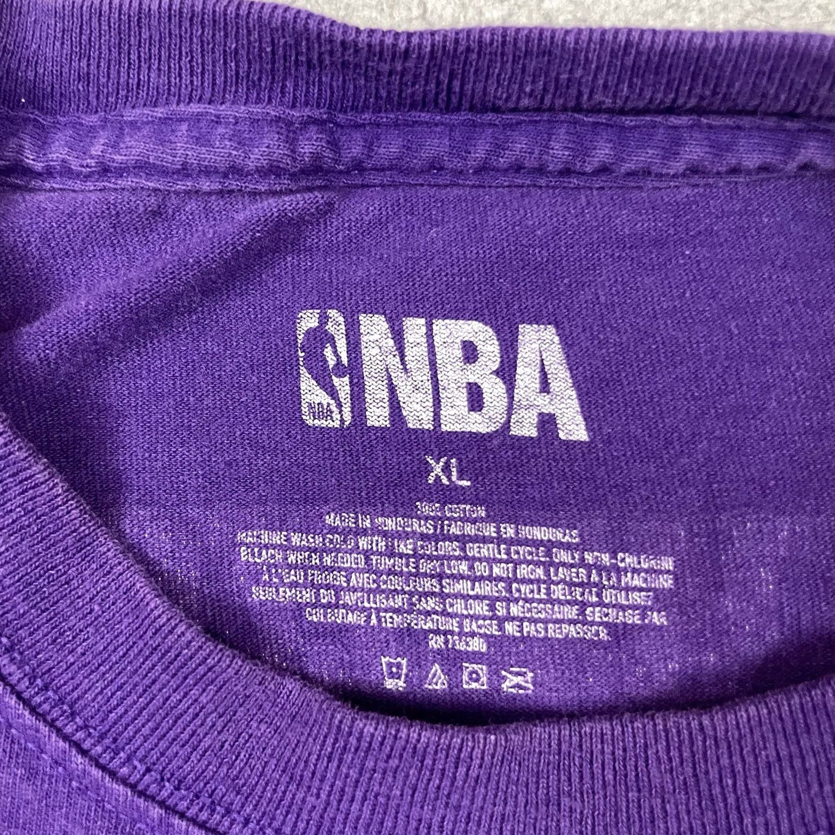 NBA VINTAGE Lakers T Shirt Adult XL Purple NBA Finals Champions Bubble Rare Lee Sport Shirt Mens XL Yellow Size US XL / EU 56 / 4 - 4 Thumbnail