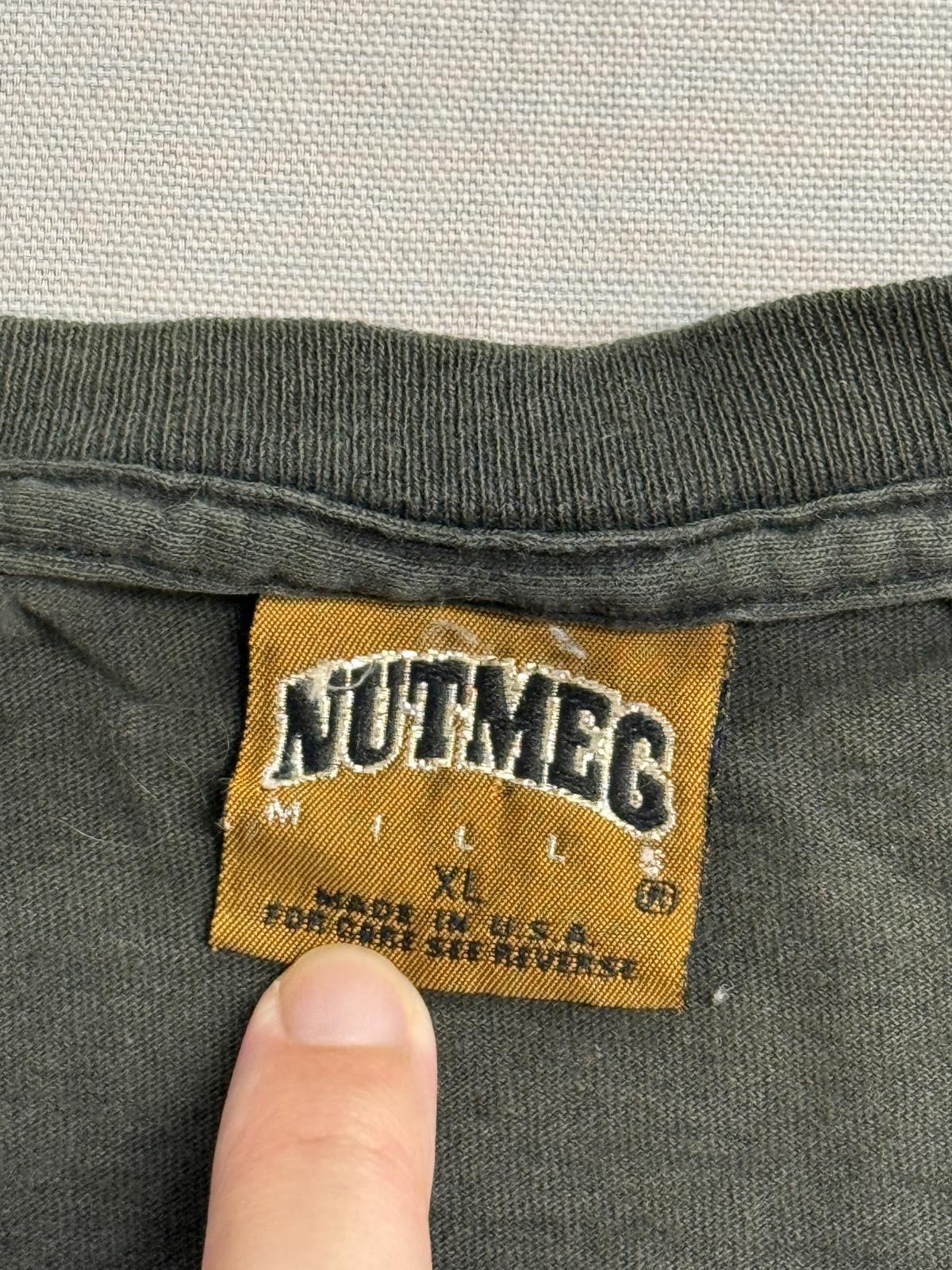 Nutmeg Vintage Thrashed Detroit Red Wings Tee Nutmeg Giant Puck XL Size US XL / EU 56 / 4 - 2 Thumbnail