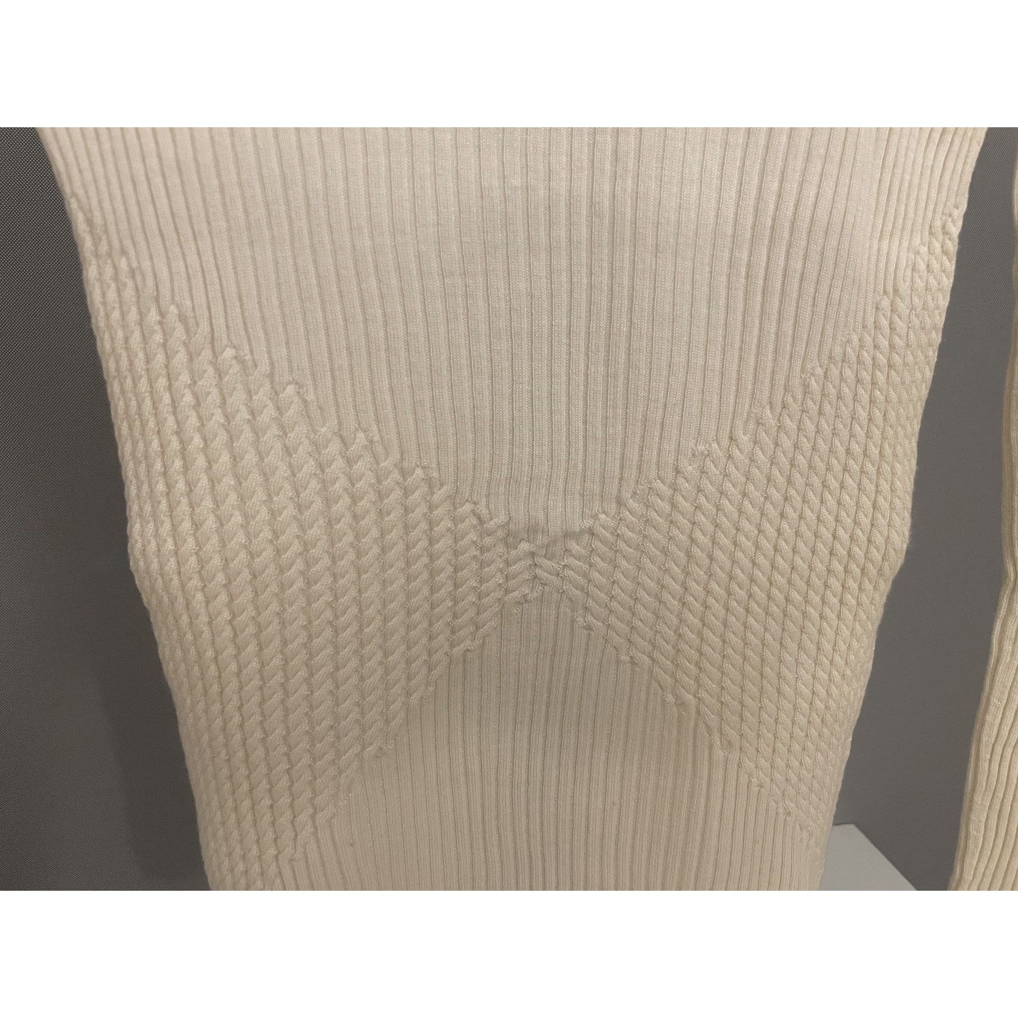 Chanel Chanel Cream Ribbed Knit Sweater With Button Shoulder Detail Size XXS / US 00 / IT 34 - 5 Thumbnail