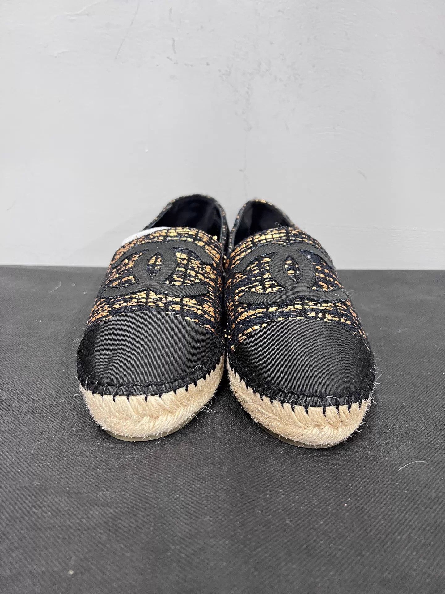 Chanel Chanel Black Gold Tweed Fisherman Shoe 40 99N W/O Size US 9.5 / IT 39.5 - 2 Thumbnail