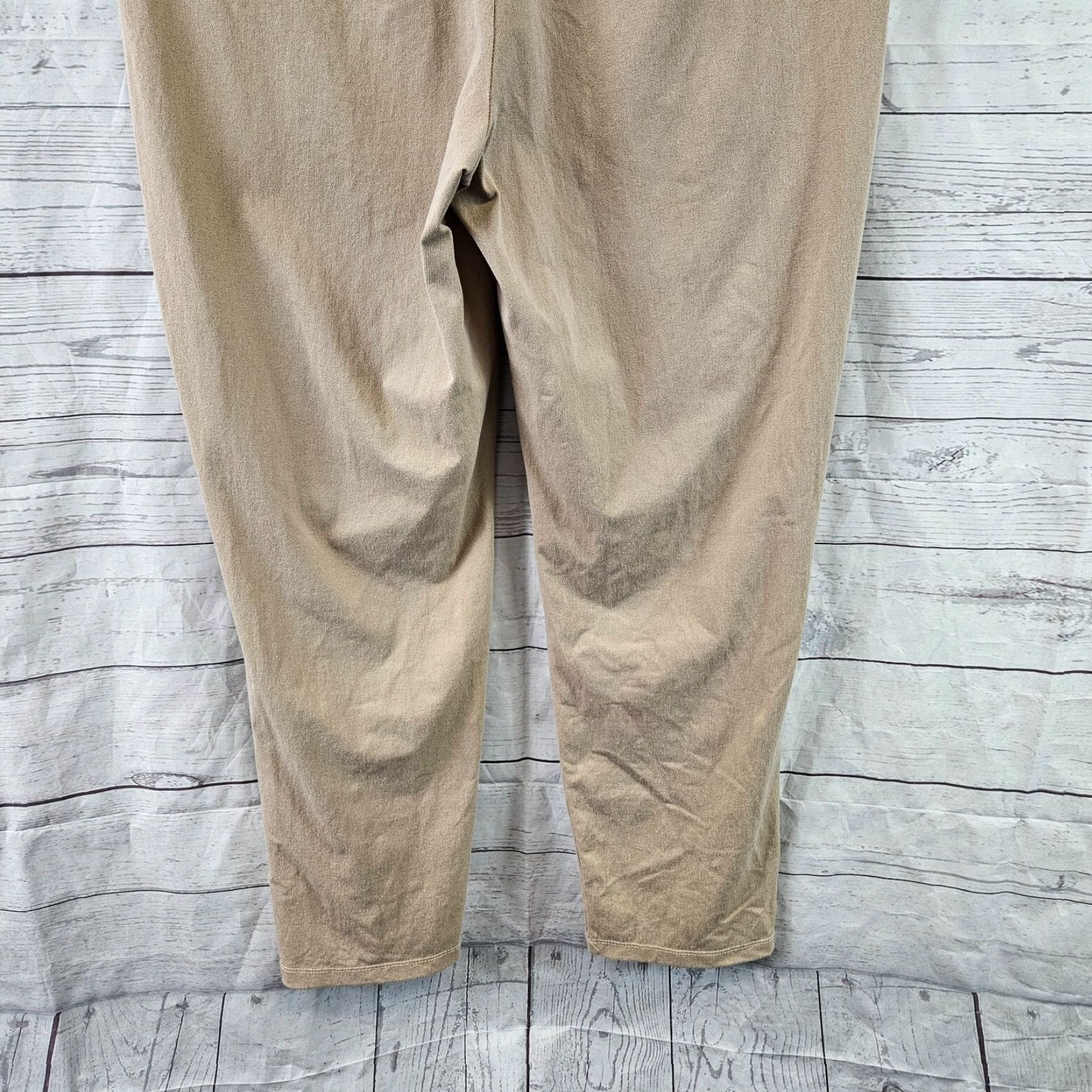 Vintage Chico's Travelers Womens Cropped Pants Sz 6 Tan Pull On Mid Rise Pants Crop Womens 6 Travel Brown Nylon Rayon Spandex Flat Front Dry Clean Only Size 28" / US 6 / IT 42 - 5 Thumbnail