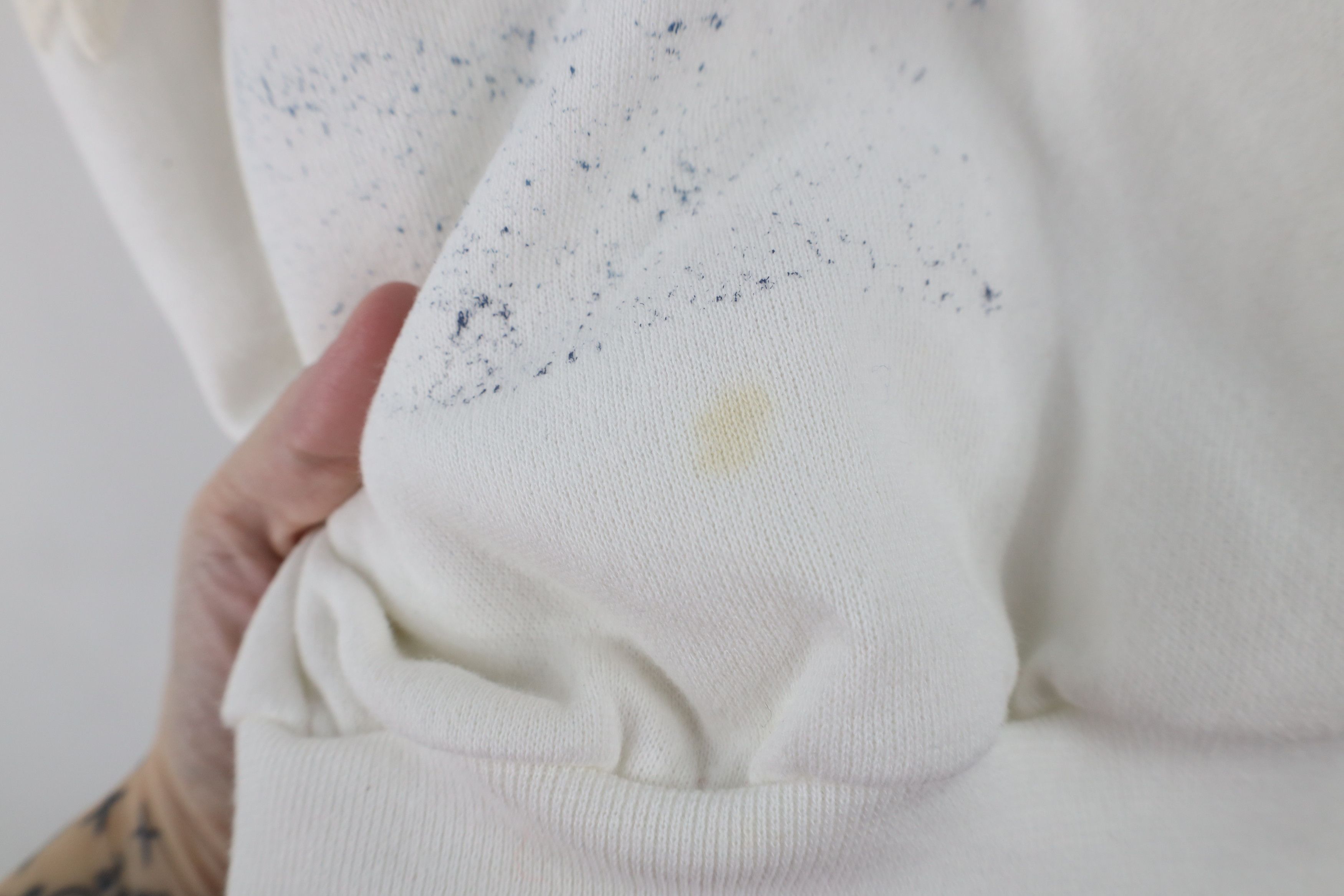 Vintage Vintage 90s Streetwear Flower Puff Paint Sweatshirt USA Size ONE SIZE - 6 Thumbnail