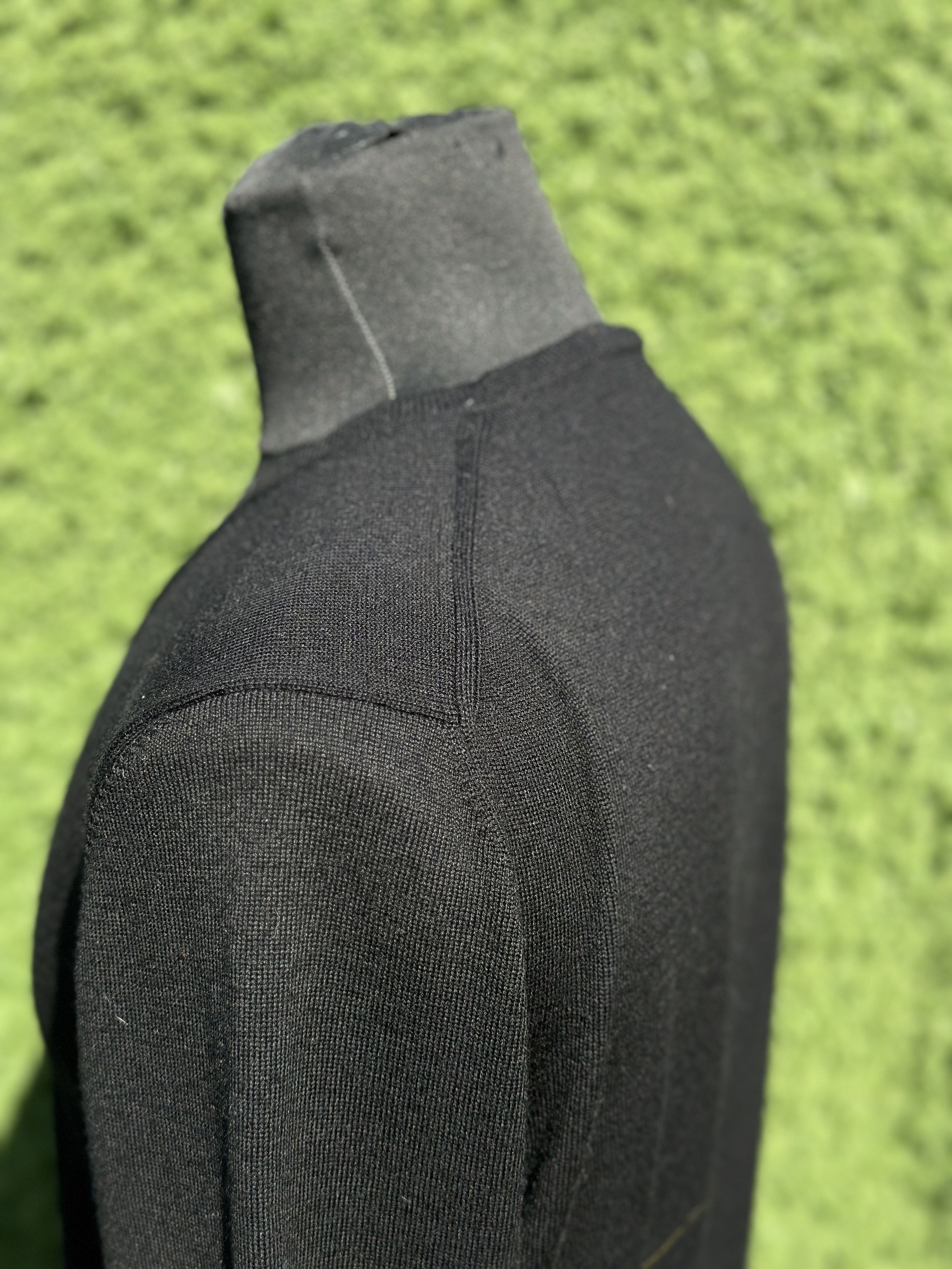 Prada Prada Milano Black V Neck Wool Sweater Italy Knit Size 50 IT Size US M / EU 48-50 / 2 - 2 Thumbnail